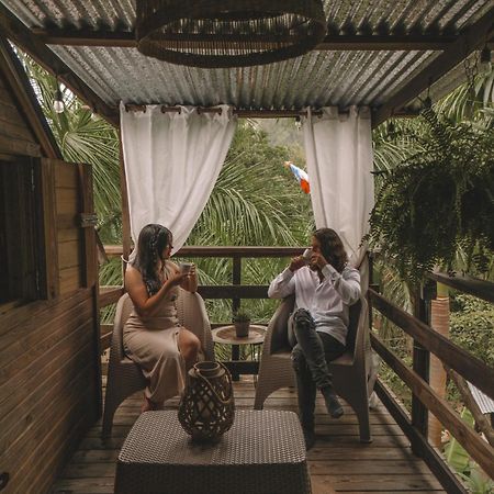 カボ・ロホ Hacienda Tres Casitasゲストハウス エクステリア 写真